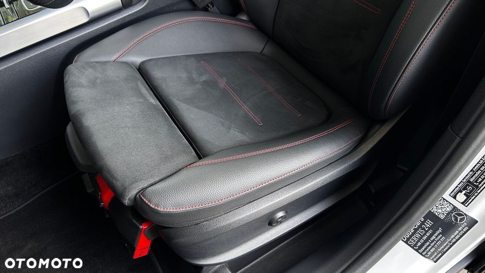 Mercedes-Benz GLB 200 d AMG Line 8G-DCT - 28