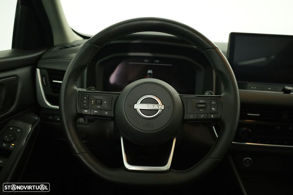 Nissan Qashqai 1.3 DIG-T N-Connecta LED Xtronic - 16