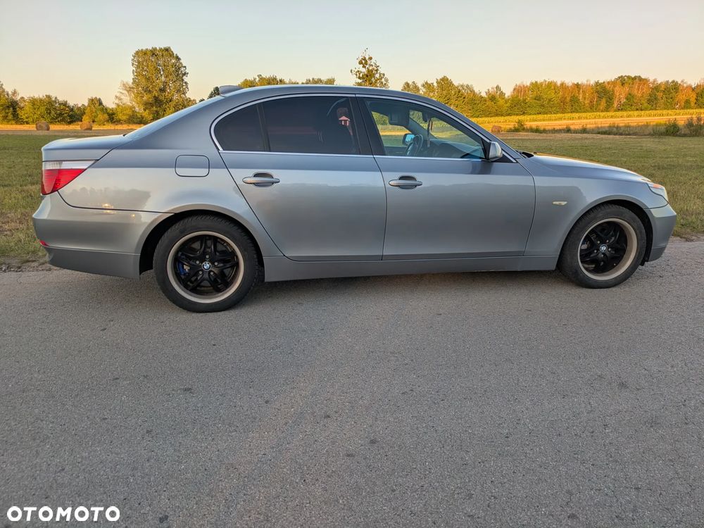 BMW Seria 5 525i - 3