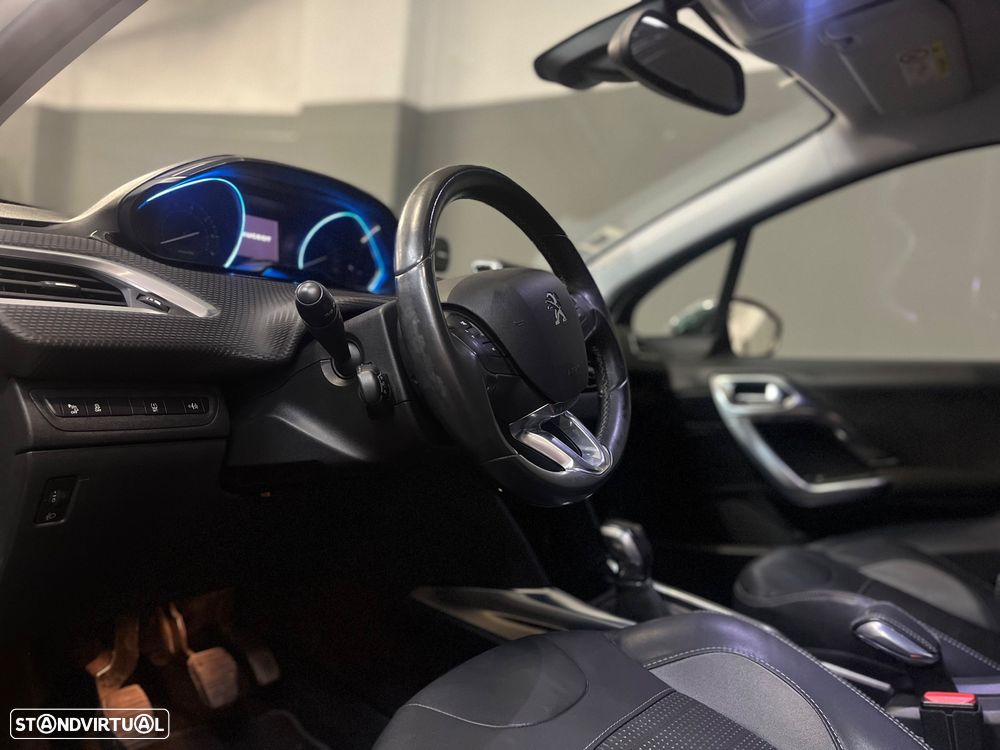 Peugeot 2008 1.2 VTi Allure - 13