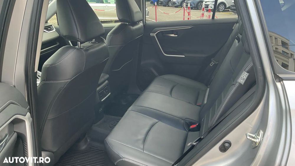 Toyota RAV4 2.5 VVT-iE 4x4 Luxury - 12