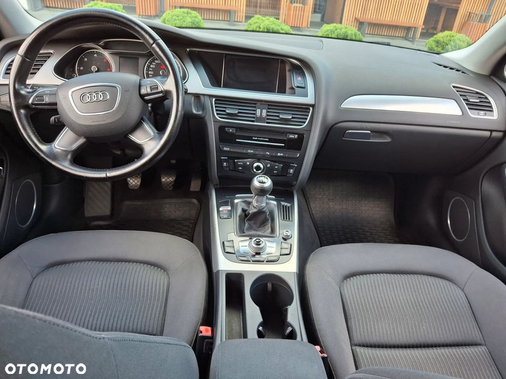 Audi A4 Limousine 2.0 TDI DPF Ambiente - 11