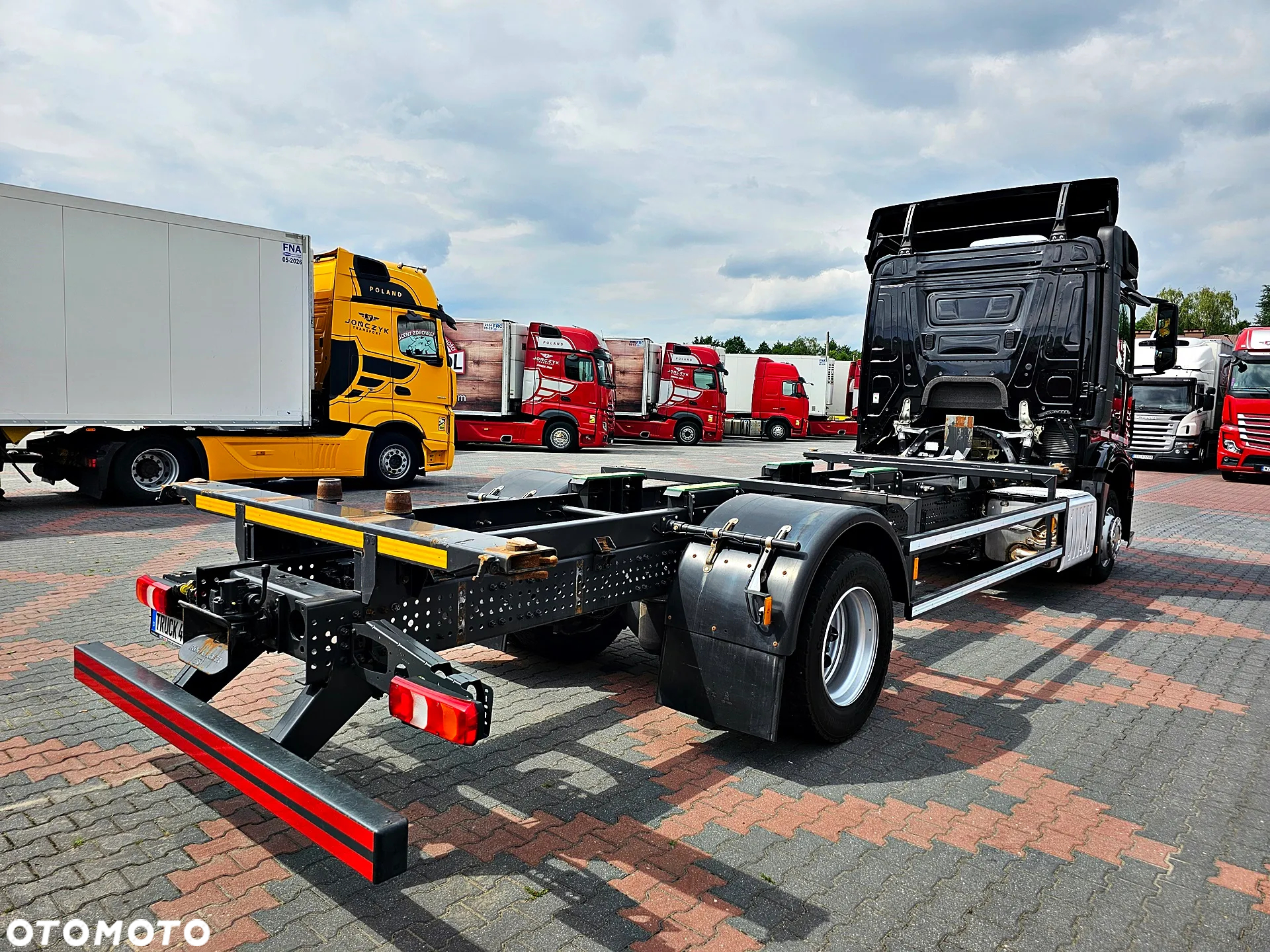 Mercedes-Benz Actros 1840 / 86 000 km / 6 osobowy / Brygadówka / Do zabudowy / BDF - 4