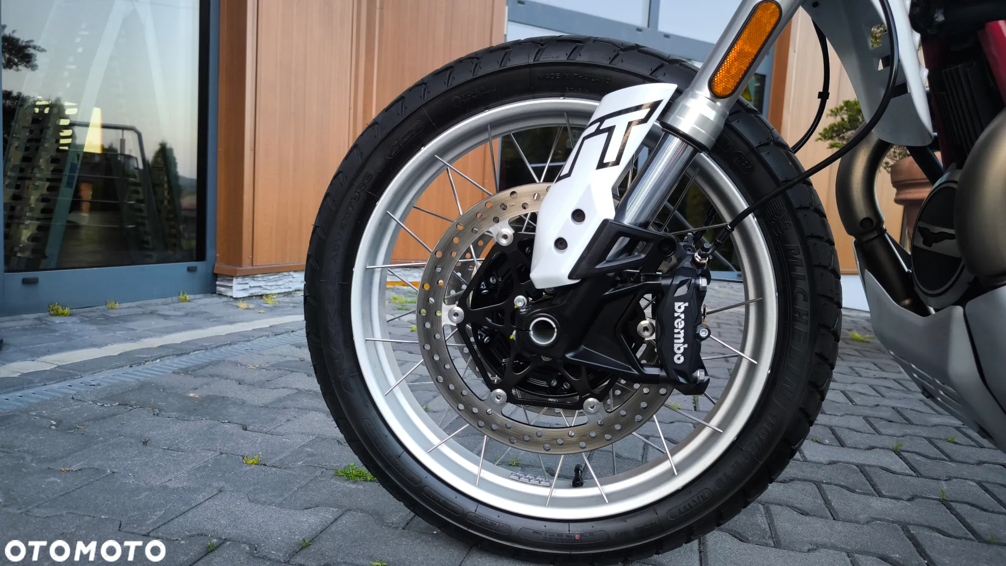 Moto Guzzi V85 - 28