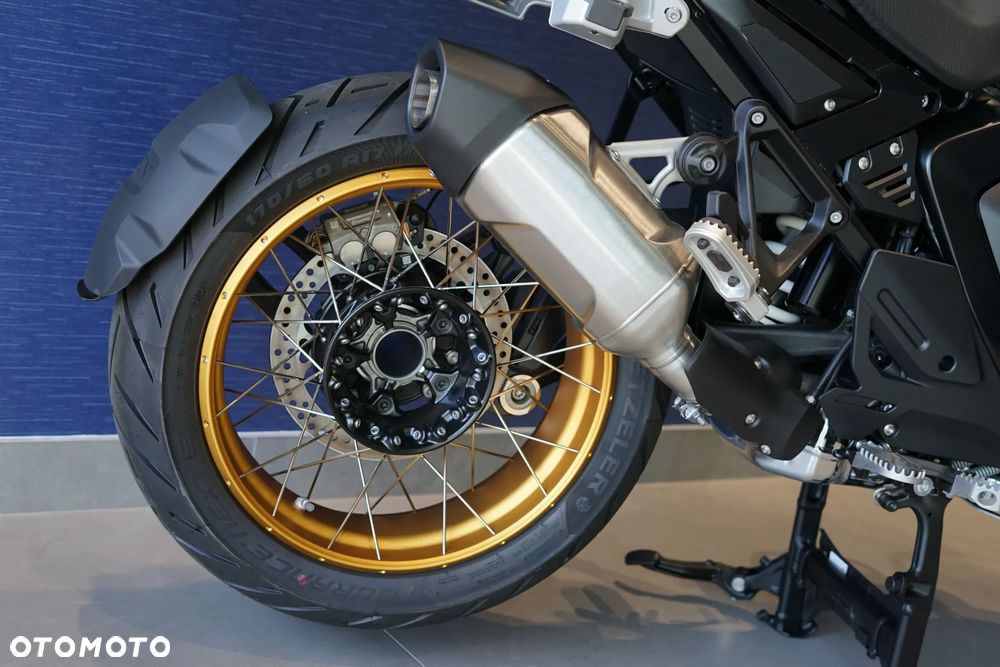 BMW R - 26