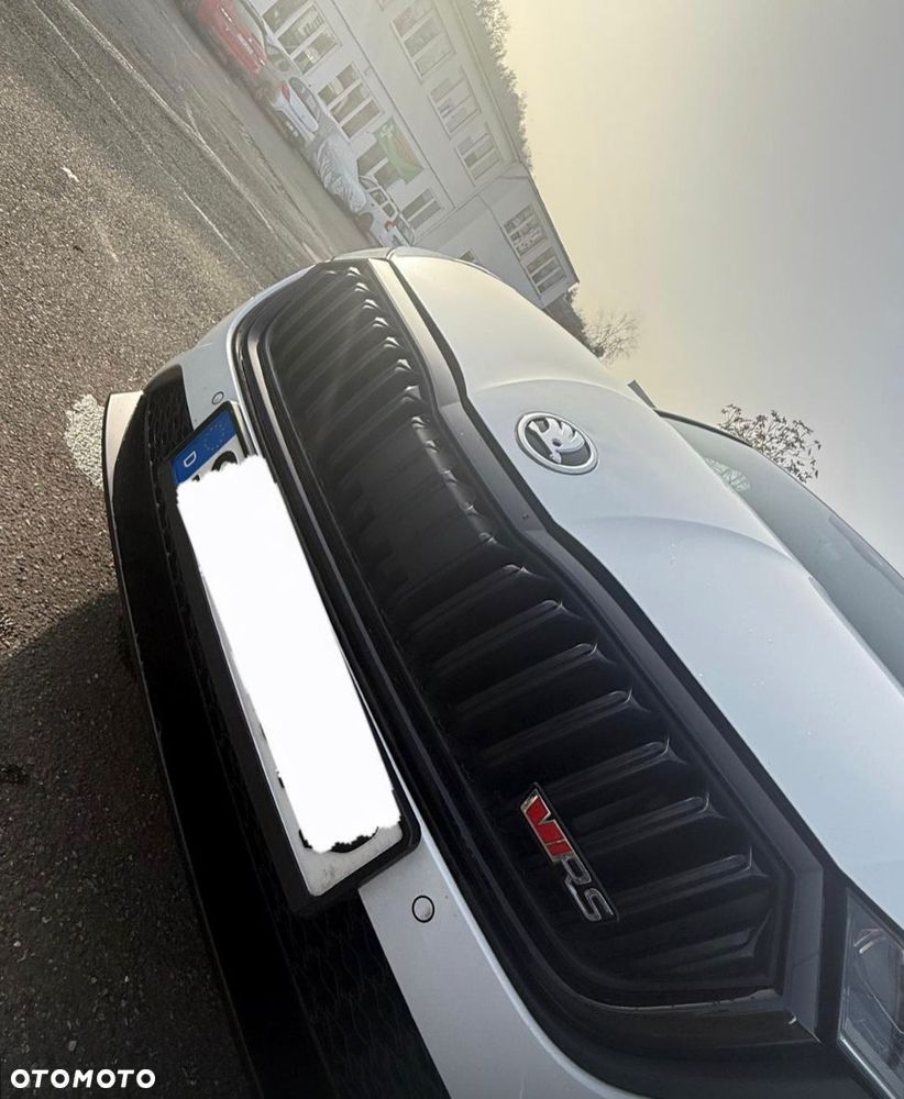 Skoda Octavia 2.0 TSI RS DSG - 4