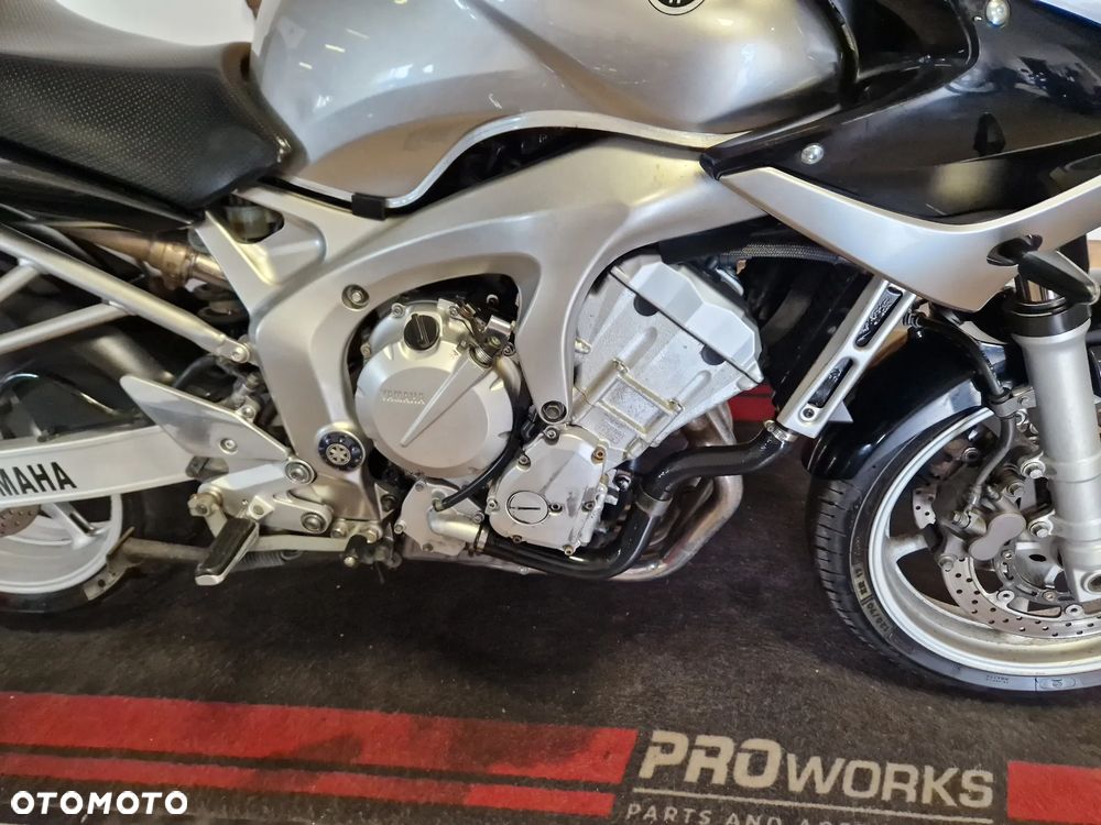 Yamaha FZ6 - 28