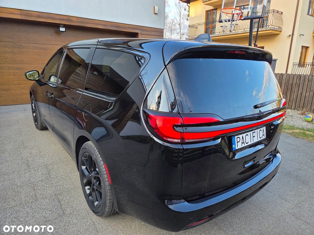 Chrysler Pacifica - 9