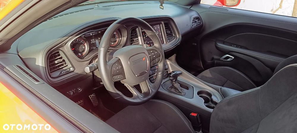 Dodge Challenger 5.7 R/T - 19