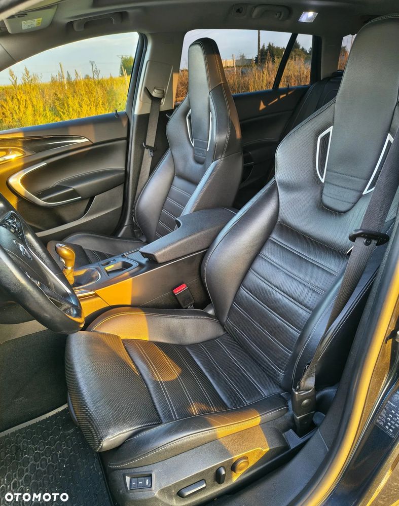 Opel Insignia - 11