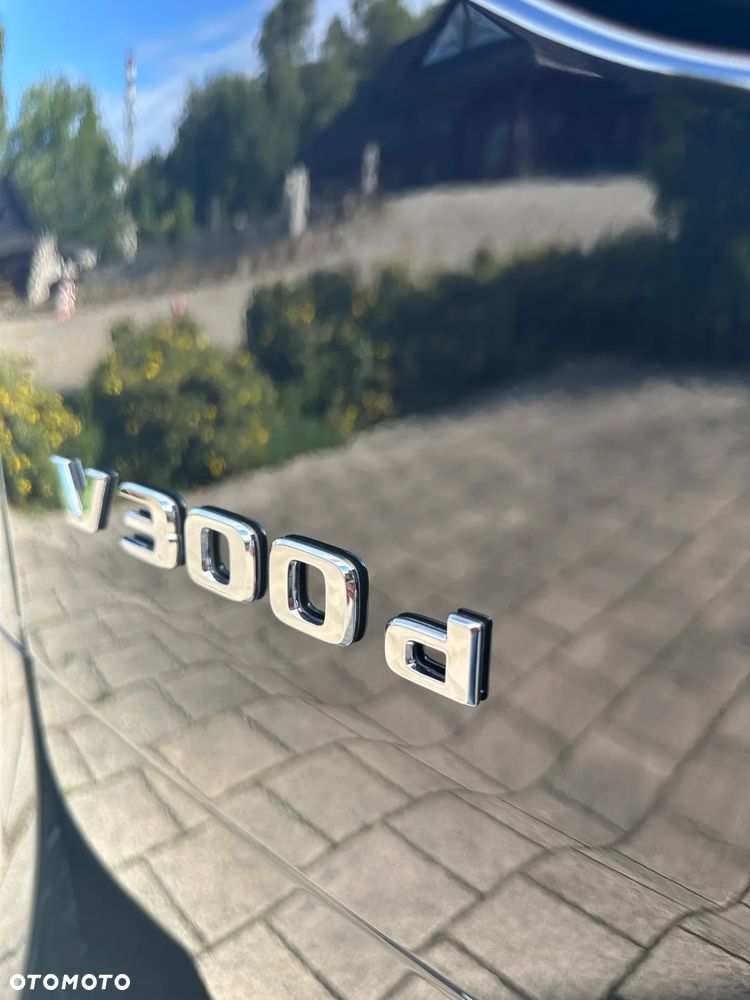 Mercedes-Benz Klasa V 300 d 4-Matic 9G-Tronic Exclusive (ekstra d³) - 40