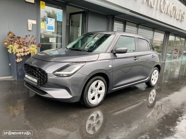 Suzuki Swift 1.2 Dualjet Hybrid MT Club - 4