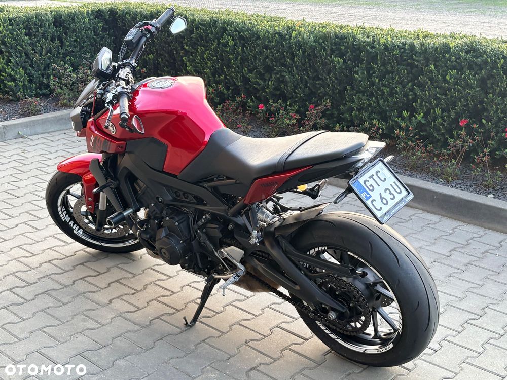 Yamaha FZ - 7