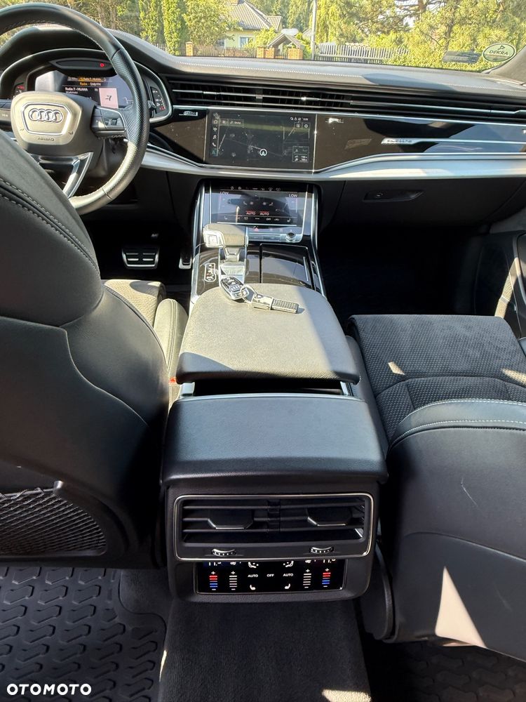 Audi Q8 55 TFSI mHEV Quattro Tiptronic - 37