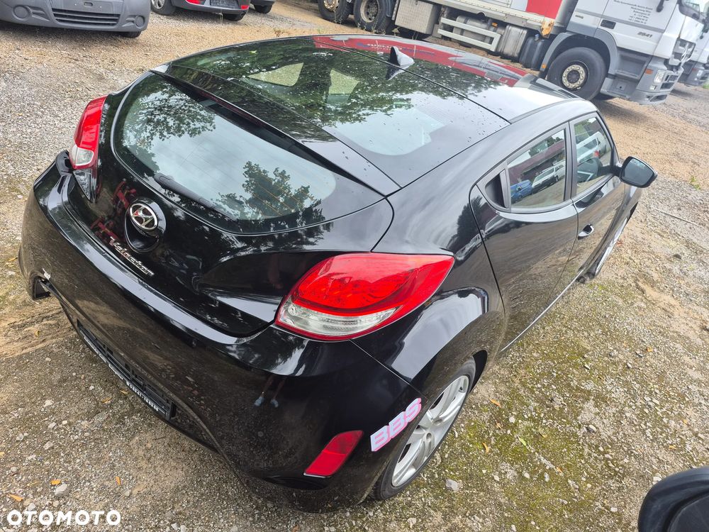 Hyundai Veloster 1.6 blue Style - 4
