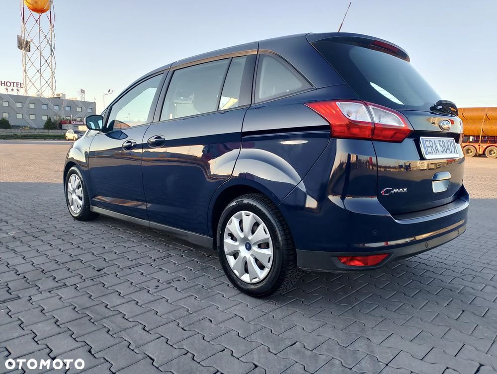 Ford Grand C-MAX - 7