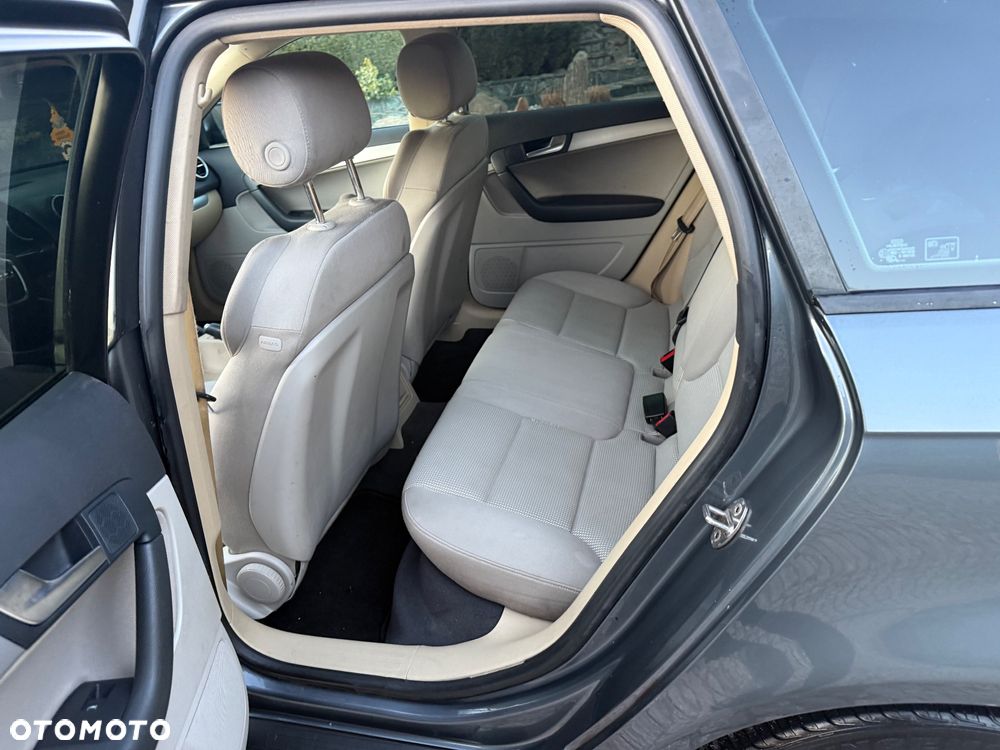 Audi A3 Sportback 1.6 Ambiente - 13