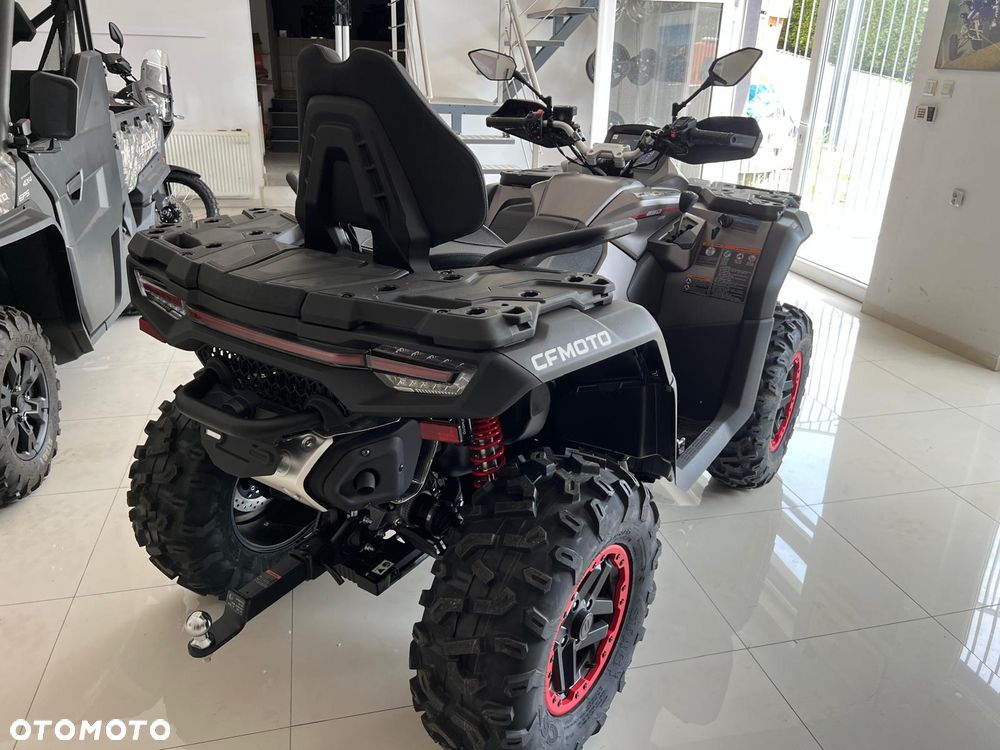 CFMoto CForce - 8