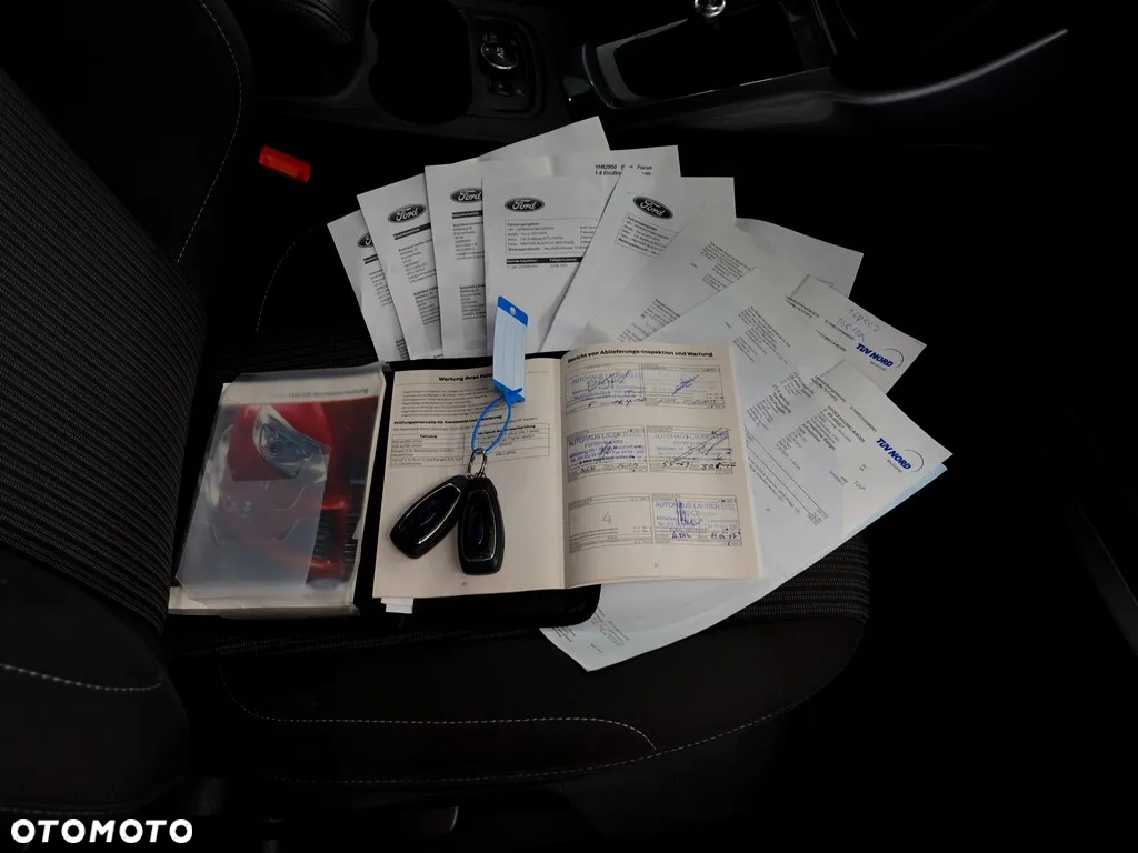 Ford Focus 1.6 EcoBoost Titanium - 39