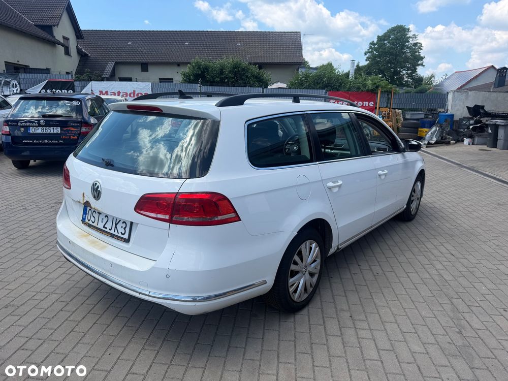 Volkswagen Passat 2.0 Blue TDI SCR Comfortline - 4