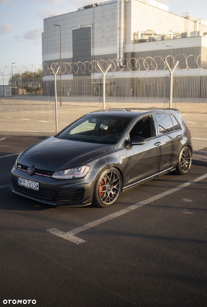 Volkswagen Golf 2.0 TSI BMT GTI DSG - 5