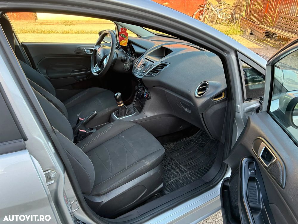 Ford Fiesta - 26