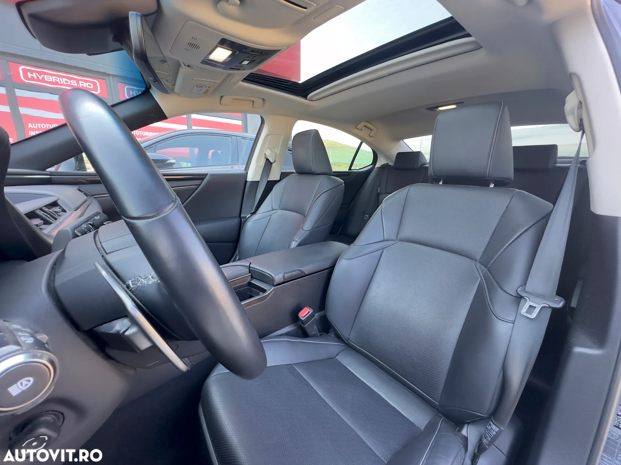 Lexus Seria ES 300h Executive Line - 12