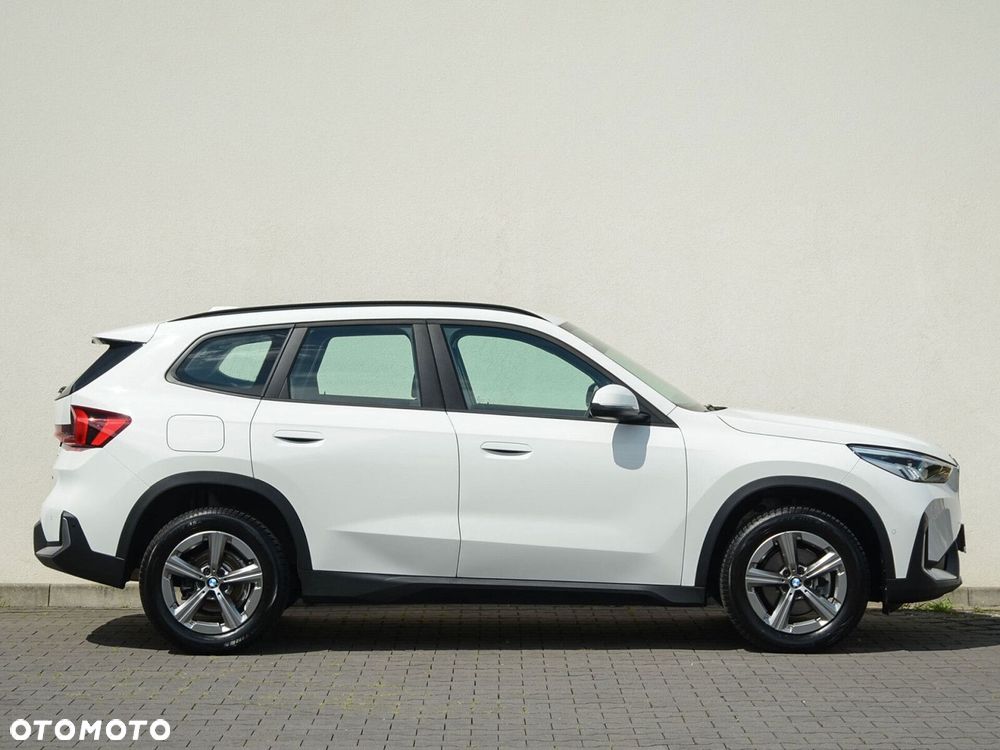 BMW X1 sDrive18i - 12