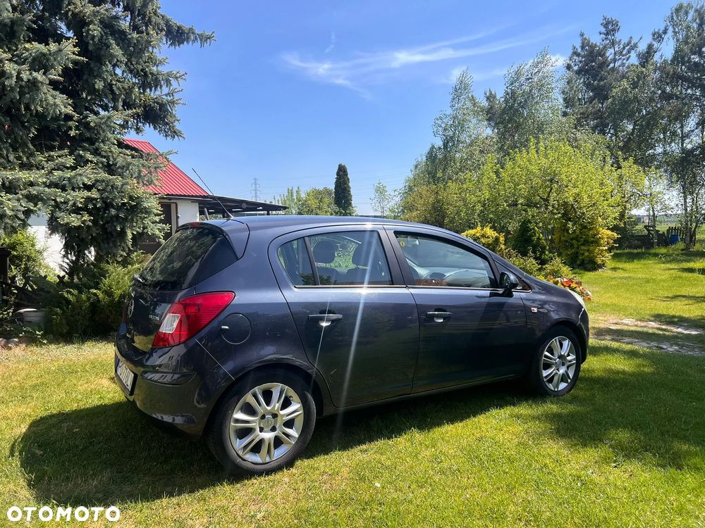 Opel Corsa 1.3 CDTI Essentia - 1