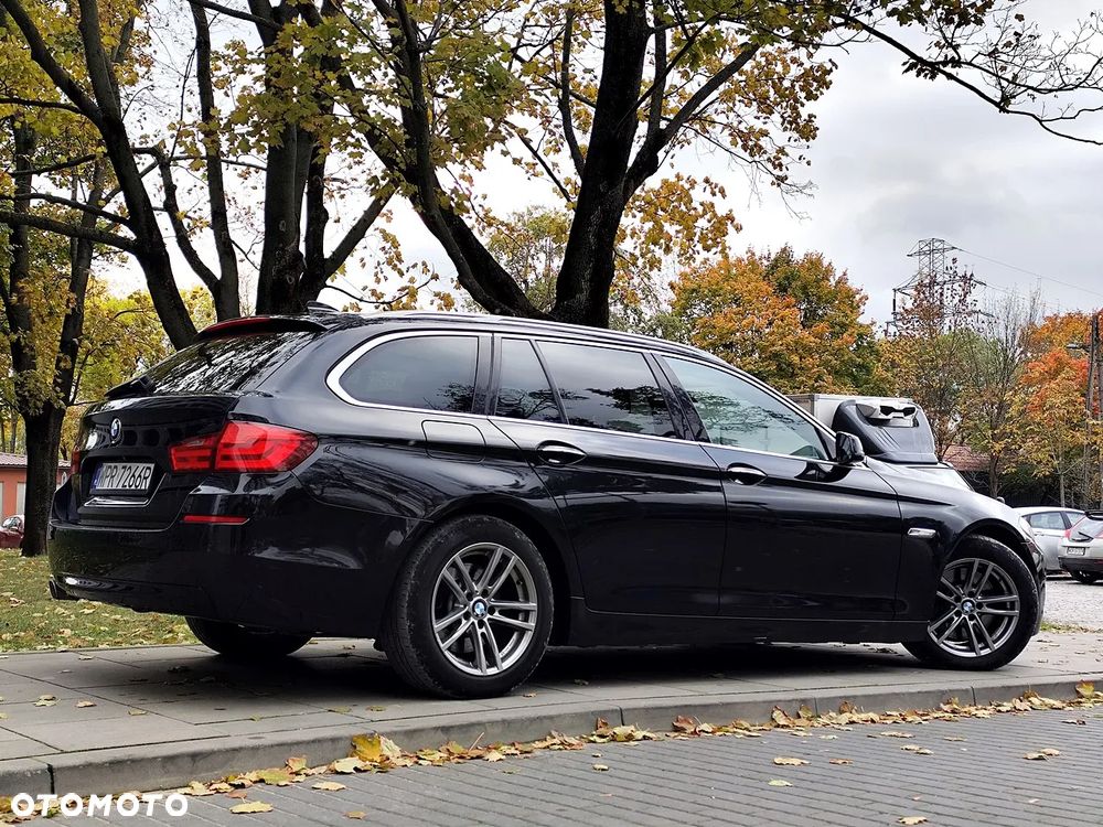 BMW Seria 5 525d xDrive Touring Sport-Aut Luxury Line - 3
