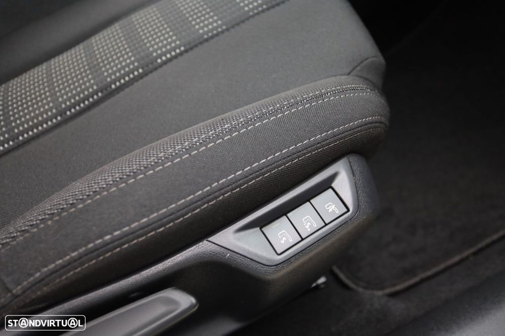 Peugeot 308 1.6 BlueHDi Allure J17 - 20