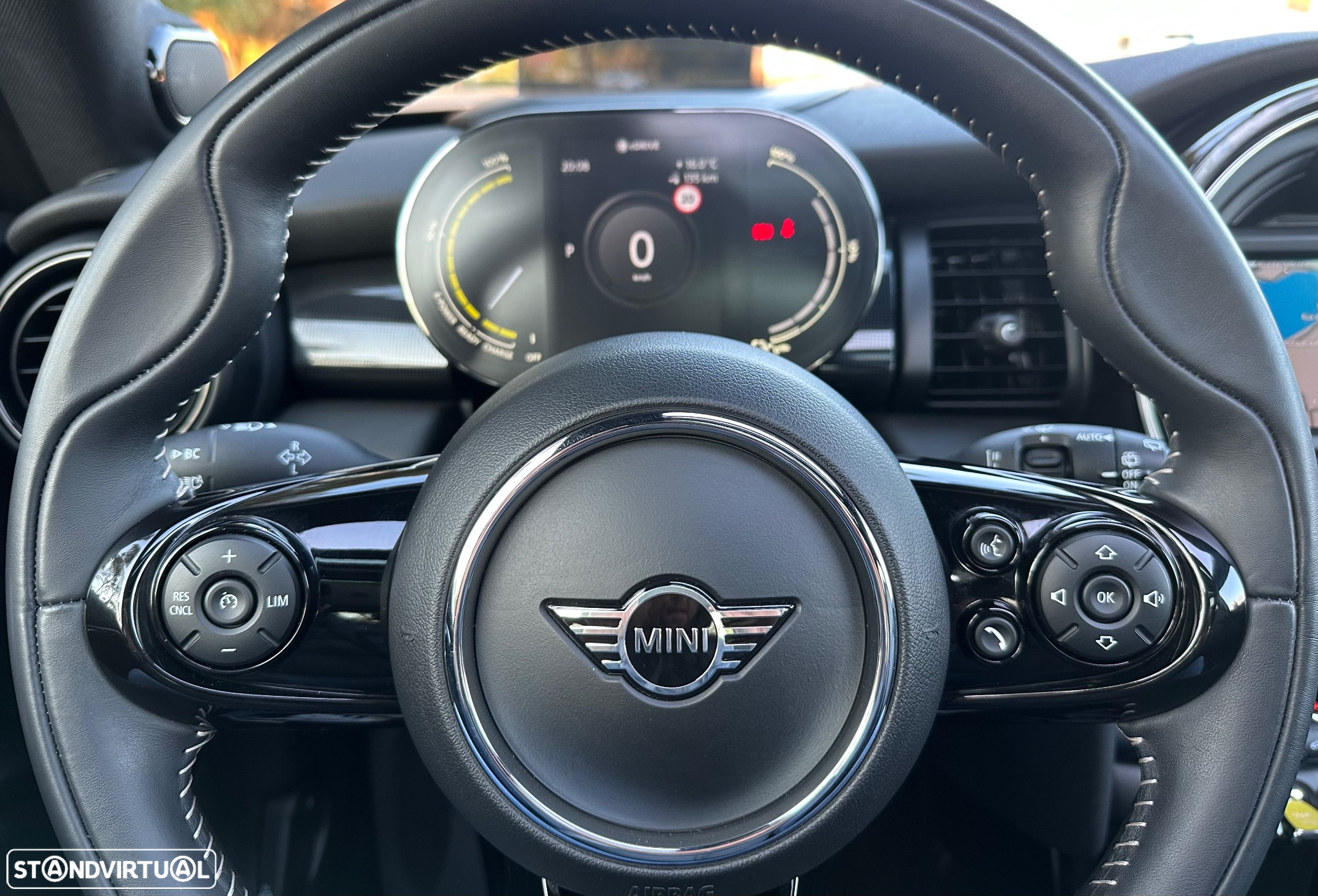 MINI 3 Portas Cooper SE - 35