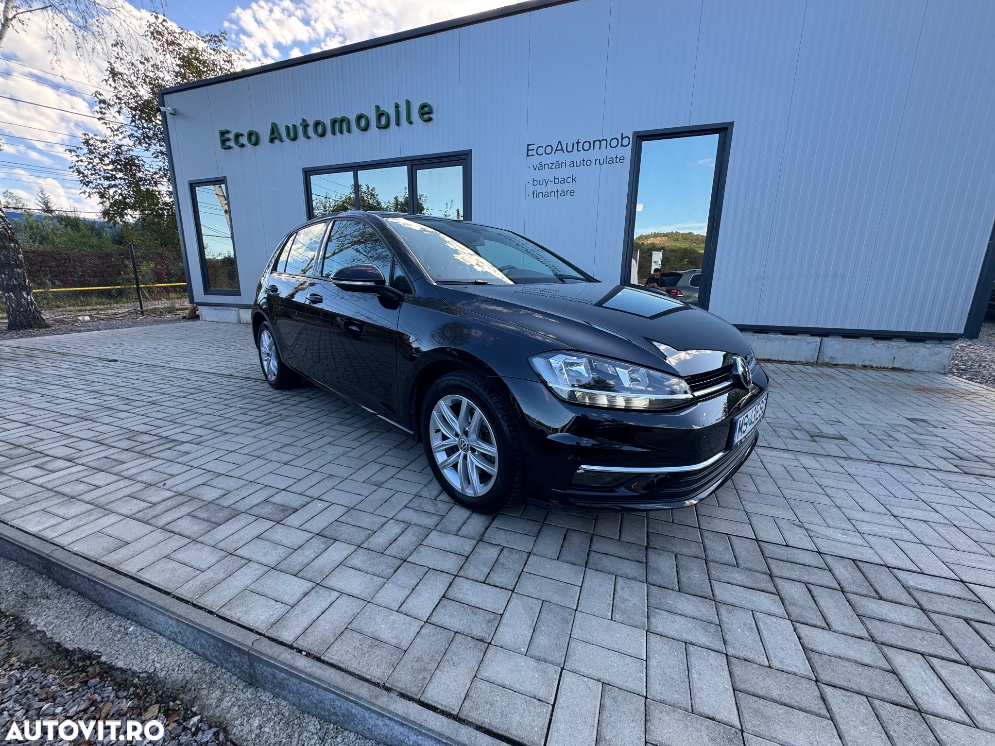 Volkswagen Golf 2.0 TDI Comfortline - 12