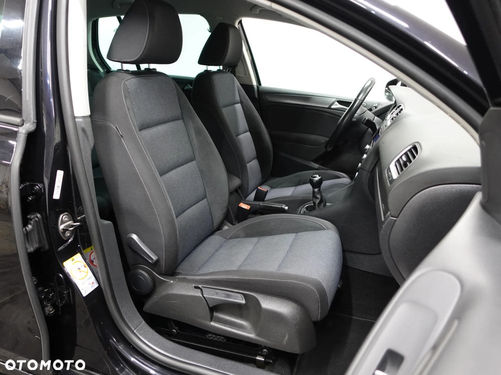 Volkswagen Golf 1.2 TSI BMT Trendline - 28