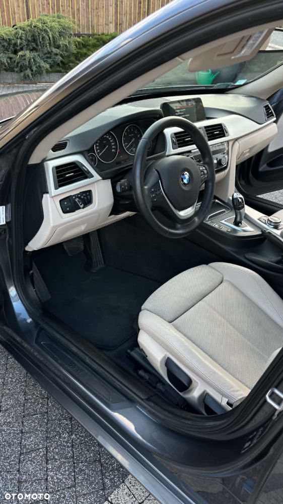 BMW 3GT 320i Advantage - 14
