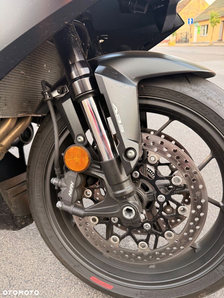 Honda CBR - 8