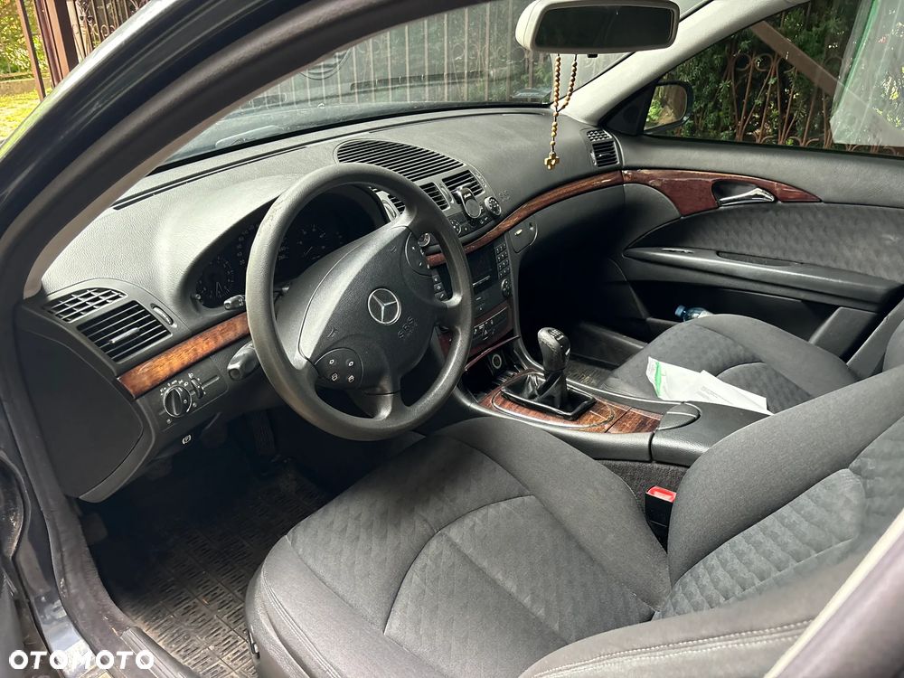 Mercedes-Benz Klasa E 220 CDI Classic - 6