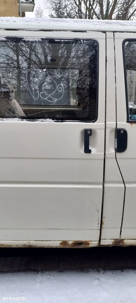 Volkswagen Transporter - 9