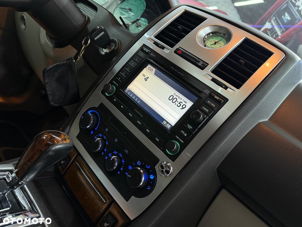 Chrysler 300C 3.0 V6 CRD - 8