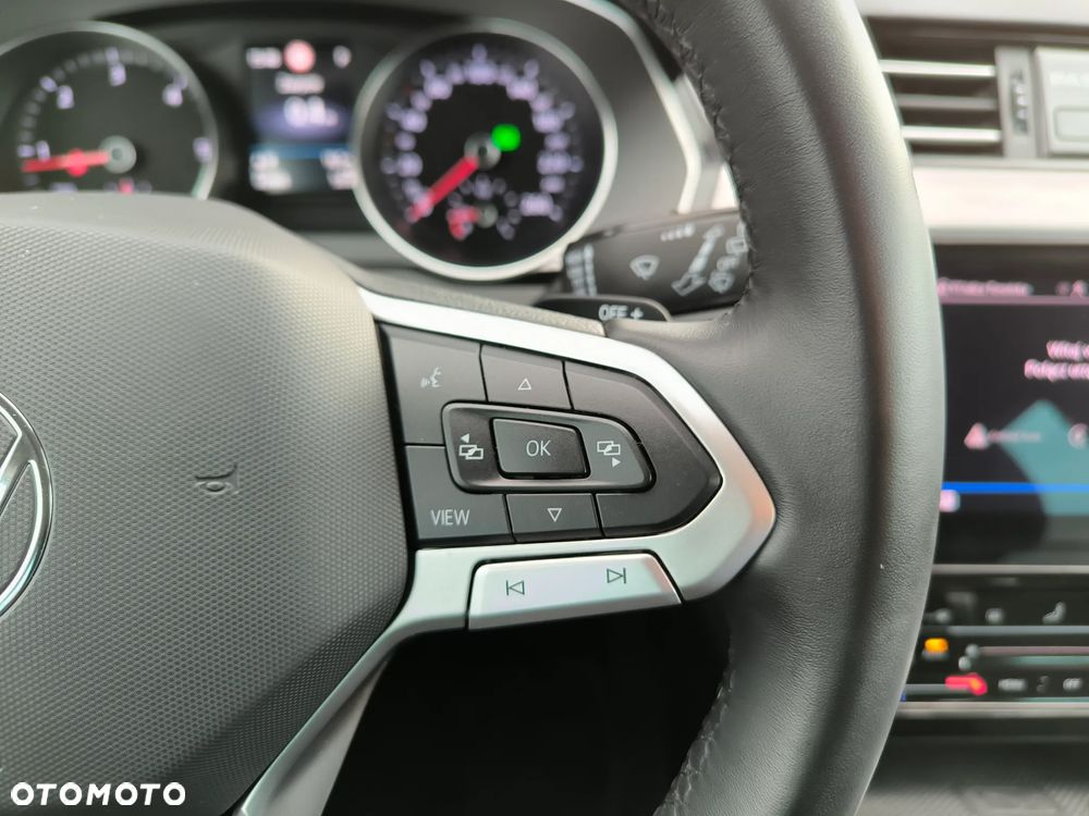 Volkswagen Passat 2.0 TDI Business DSG - 11
