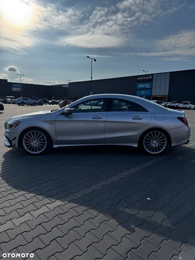 Mercedes-Benz CLA 45 AMG 4Matic 7G-DCT - 3