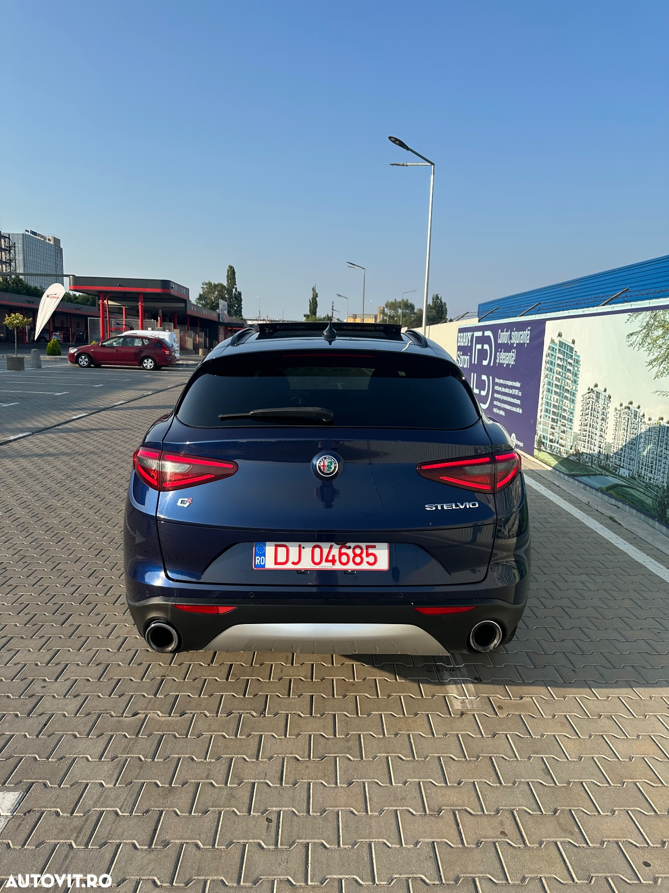 Alfa Romeo Stelvio 2.0 Turbo 16V AT8-Q4 Ti - 3