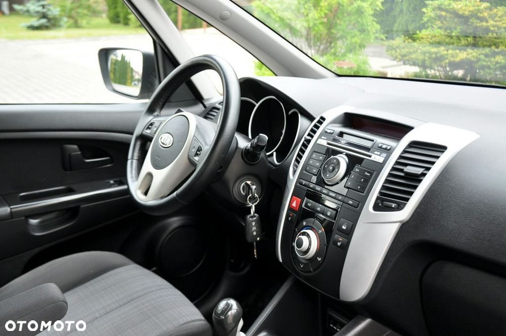 Kia Venga - 18