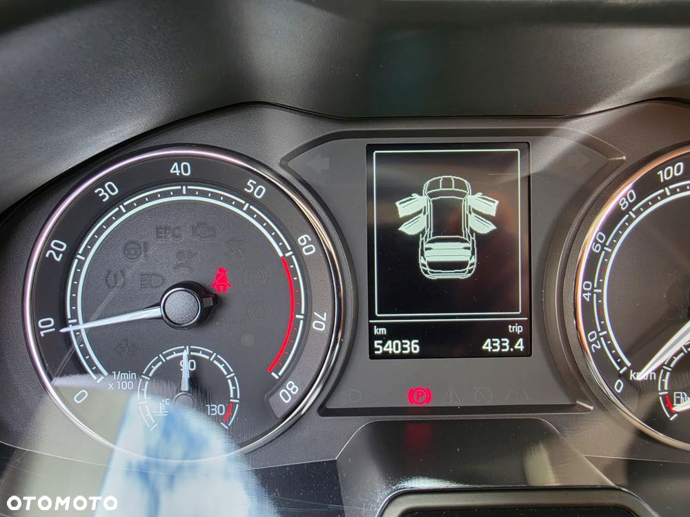 Skoda Kamiq 1.0 TSI Ambition DSG - 22