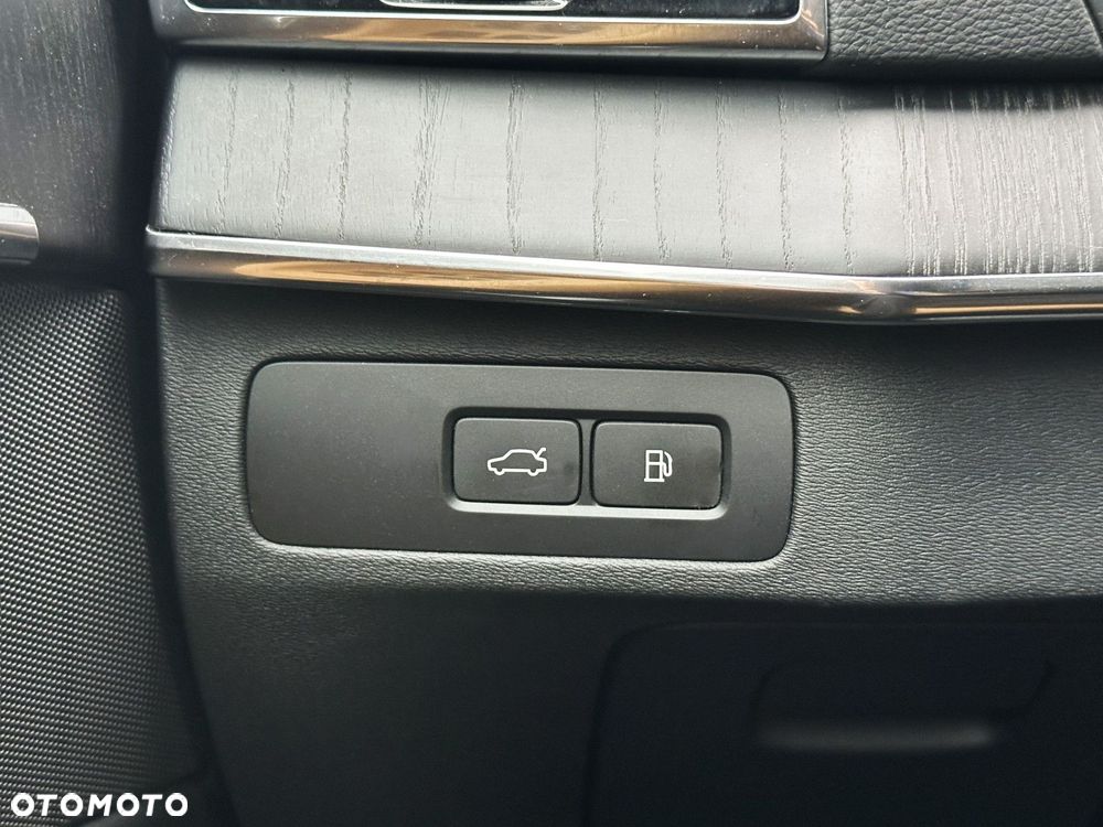 Volvo XC 90 - 35