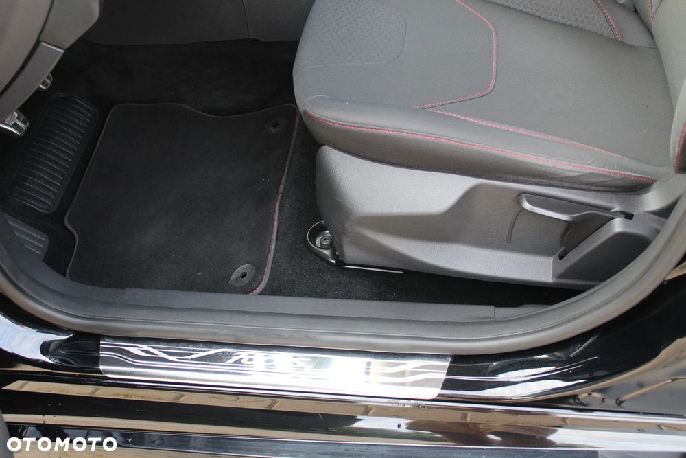 Ford Focus 1.0 EcoBoost ST-Line Black ASS - 22