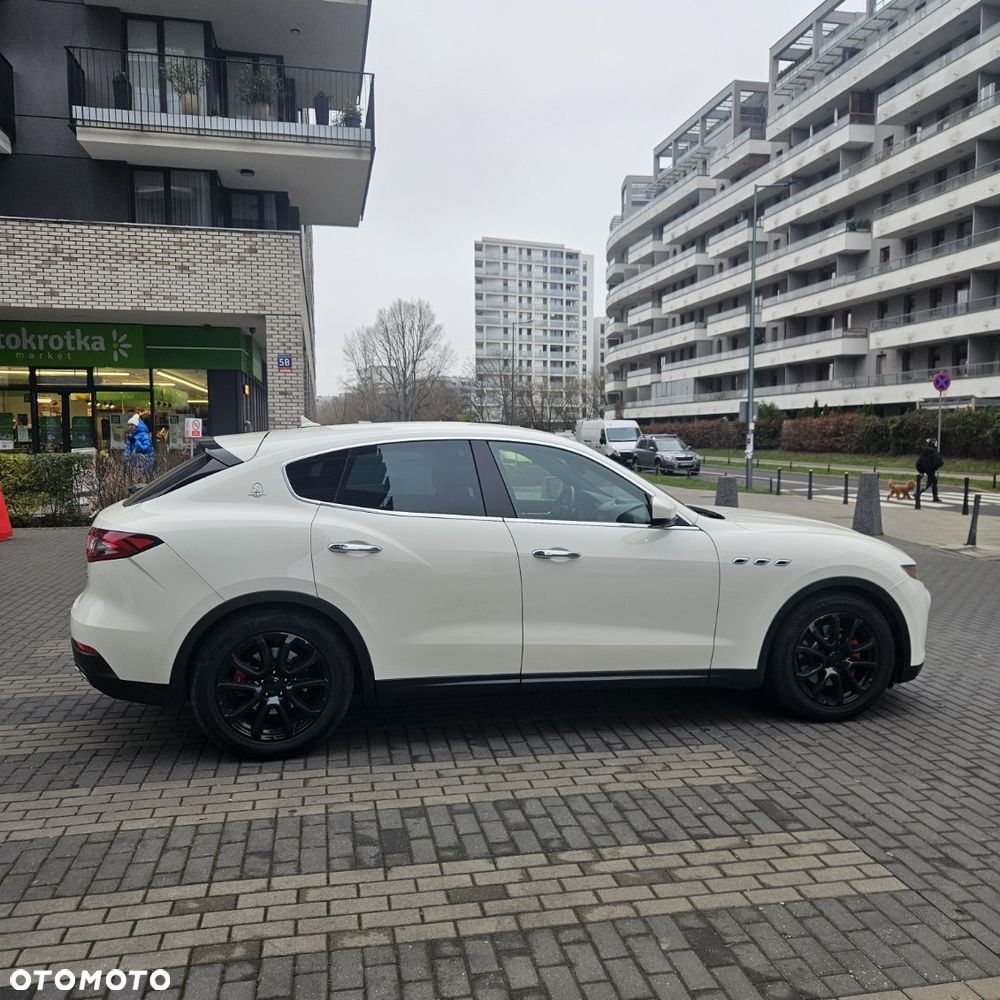 Maserati Levante - 4