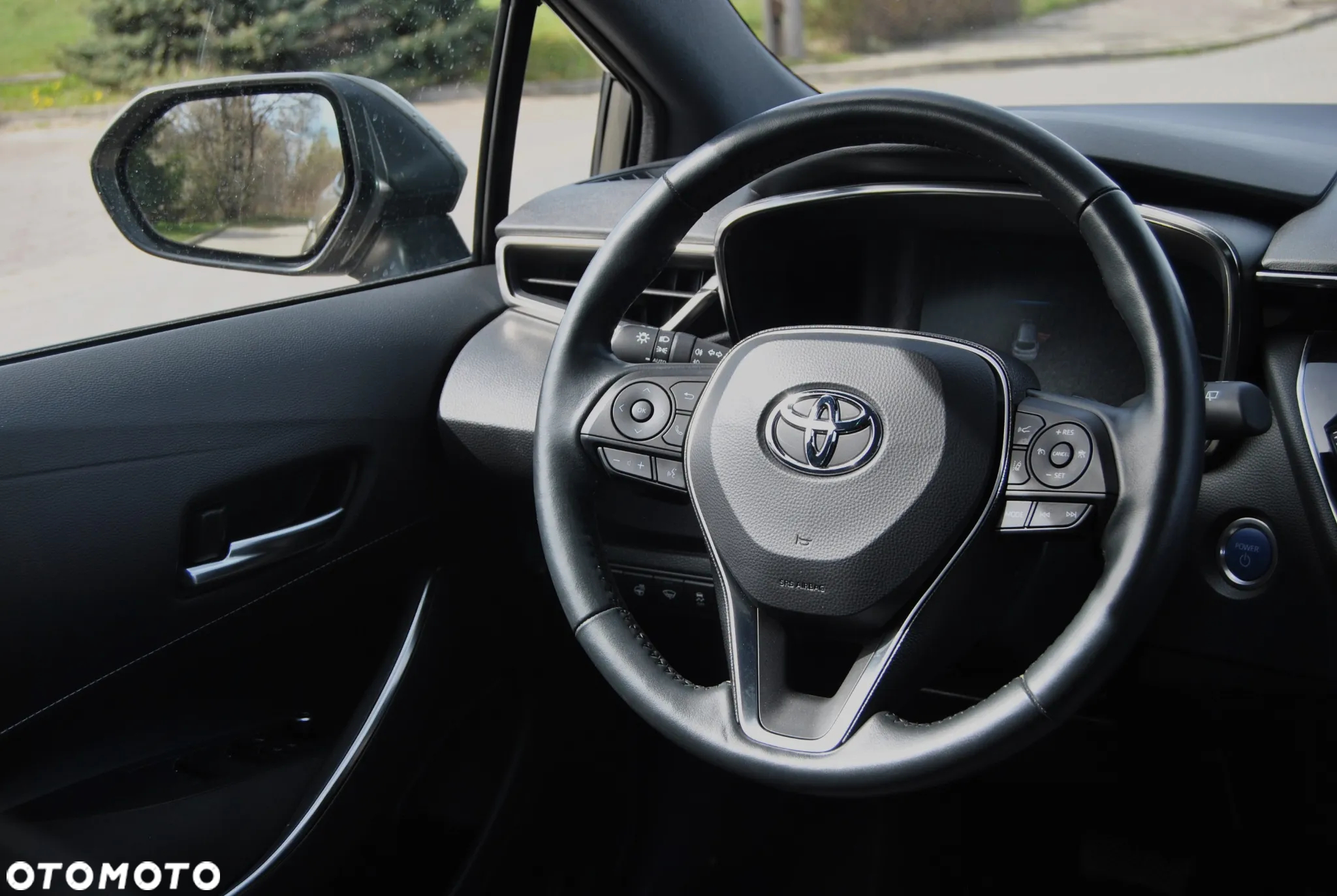 Toyota Corolla 2.0 Hybrid Touring Sports Business Edition - 10