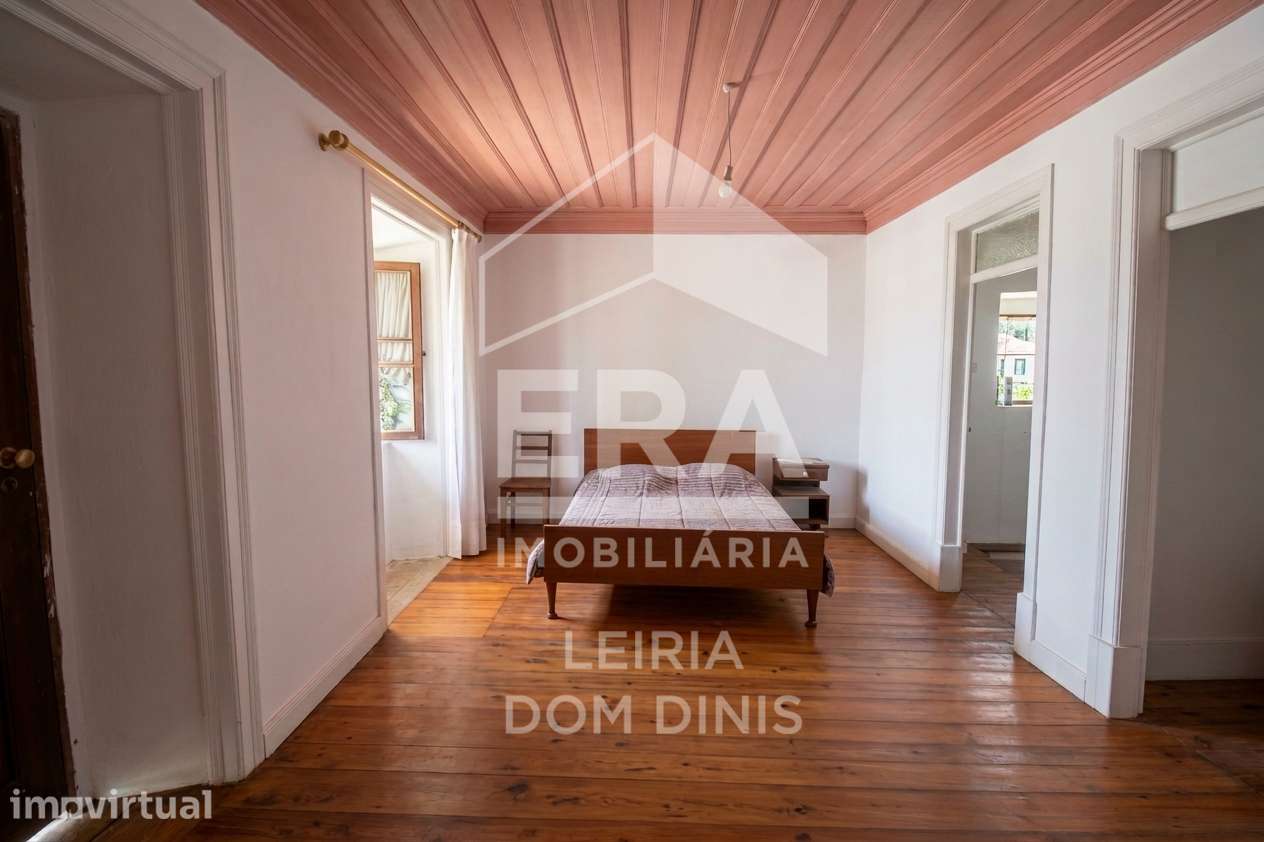 Moradia Rústica T3, inserida num terreno com uma área de 450m2 - Grande imagem: 3/12