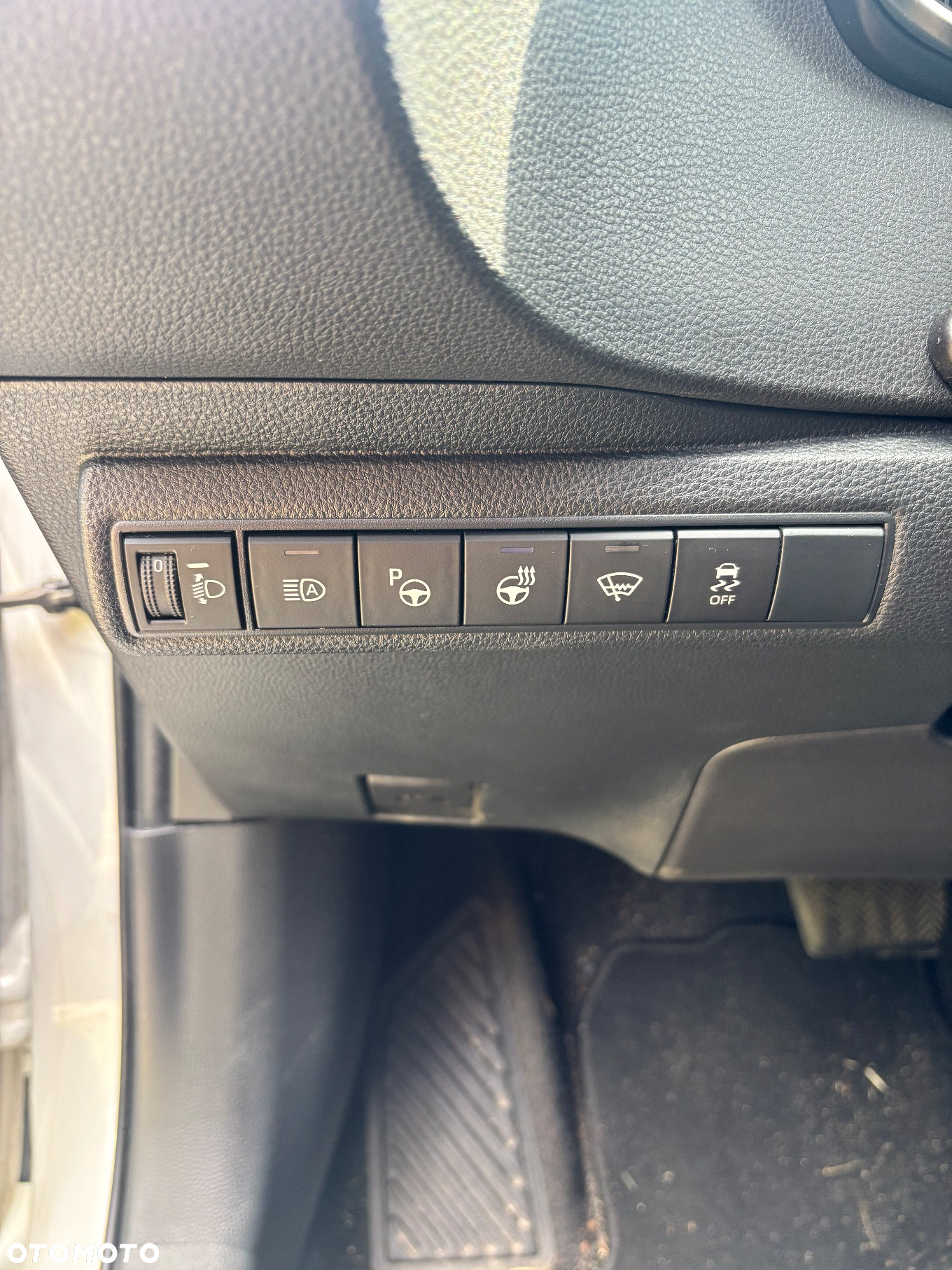Toyota Corolla 2.0 Hybrid GR Sport Dynamic - 6